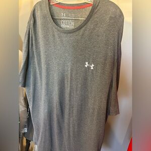 Mens XL Under Armor Short Sleeve Athletic T
